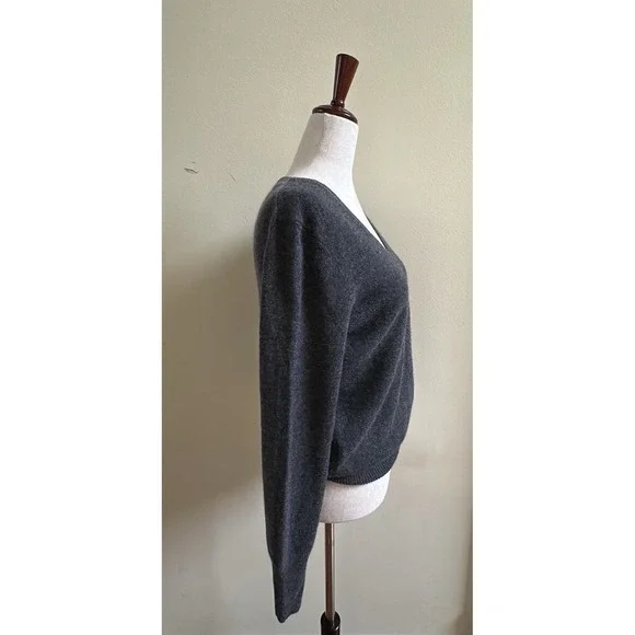 Halogen 100% Cashmere Sweater Women's Small V-Neck Heathered Gray - Picture 2 of 11